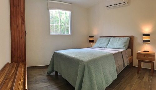 Casa clásica, 2 habitaciones, vistas al jardín