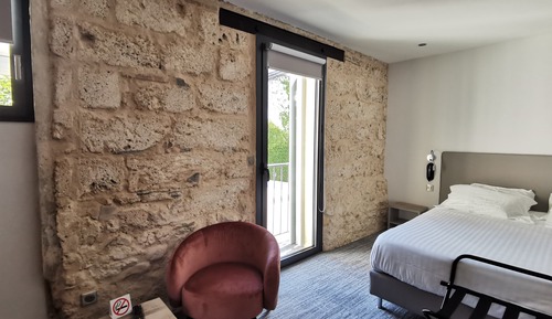Habitación junior doble, 1 cama de matrimonio grande, balcón, junto a la montaña
