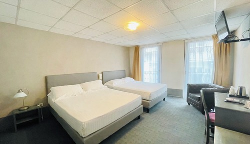 Habitación cuádruple (2 adults and 2 children)