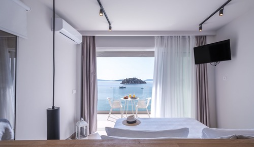 Panoramic View Suite