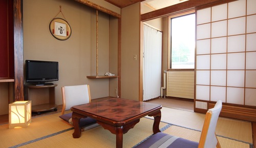 Habitación tradicional, baño compartido, en edificio anexo (Economy Japanese Style)