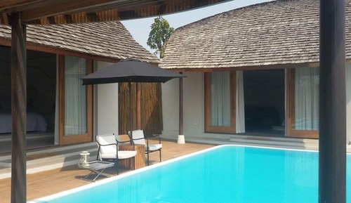 Boribot Signature Pool Villa