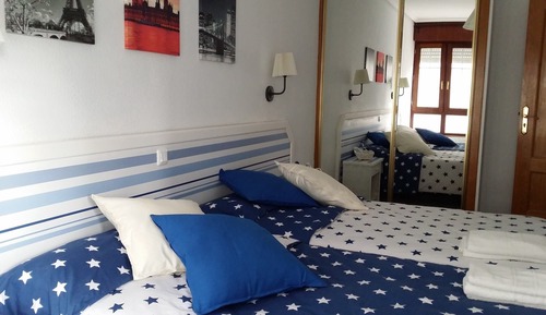 Habitación con 1 cama doble o 2 individuales