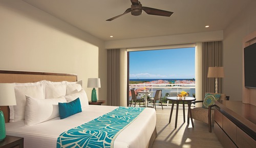 Preferred Club Family Suite Tropical View