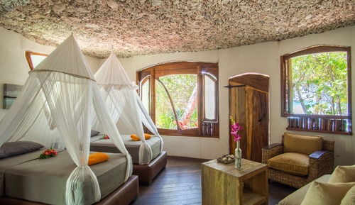 Bungalow, 2 habitaciones, terraza, junto a la playa (1)