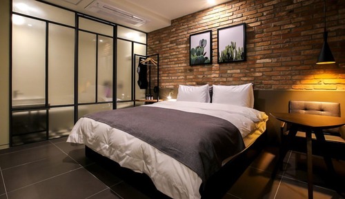 02 Deluxe room