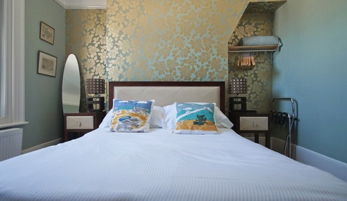 Double Room, Bathtub (First Floor)