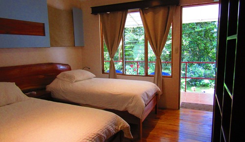 Habitación estándar con 2 camas individuales