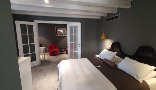 Habitación superior con 1 cama doble o 2 individuales