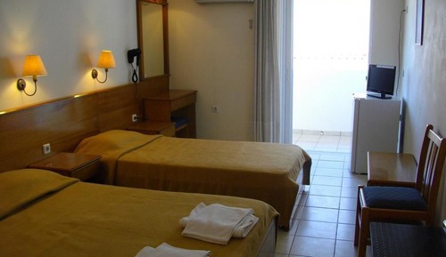 Habitación con 2 camas individuales