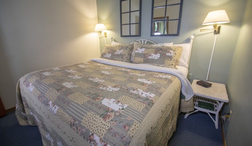 Suite, 1 cama de matrimonio grande con sofá cama, bañera de hidromasaje (Lodge Second Floor)