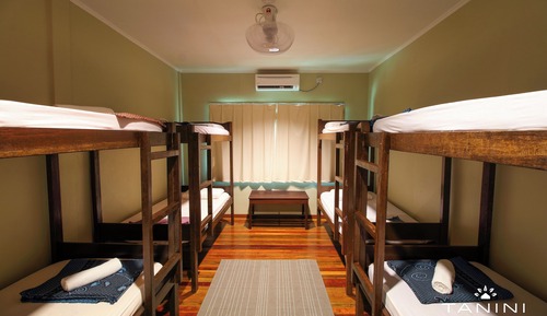 Dormitorio compartido básico, solo para hombres