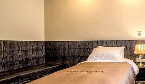 Habitación básica con 2 camas individuales, 2 camas individuales