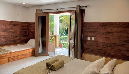 Habitación Deluxe, varias camas