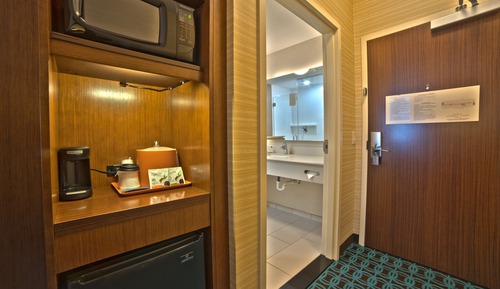 Suite, 1 cama de matrimonio grande con sofá cama, no fumadores (Mobility/Hearing Accessible, Tub)