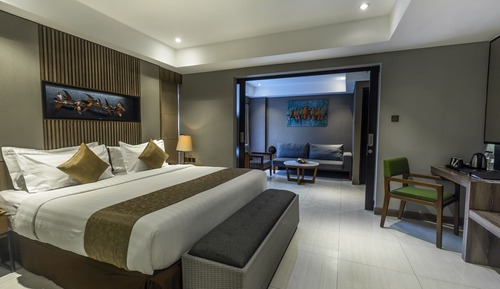 Suite Room with Balcony