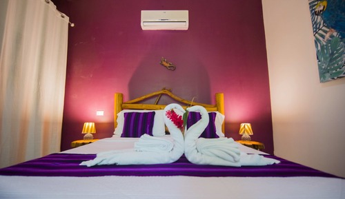 Habitación, 1 cama de matrimonio, cocina básica