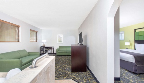 Suite Deluxe, 1 cama de matrimonio grande, no fumadores, bañera de hidromasaje