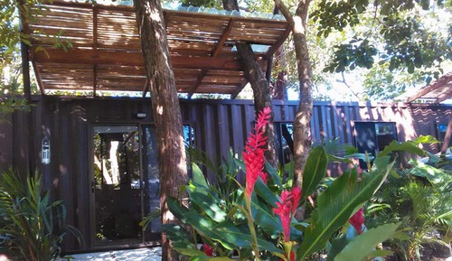 Shipping Container Triple room with Terrace Poolside