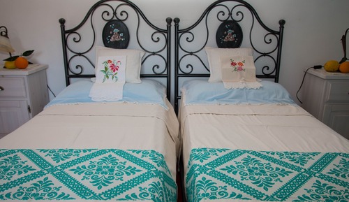 Habitación estándar con 1 cama doble o 2 individuales