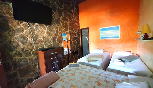 Habitación cuádruple estándar