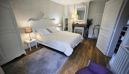 Habitación cuádruple, baño privado (La parentale)