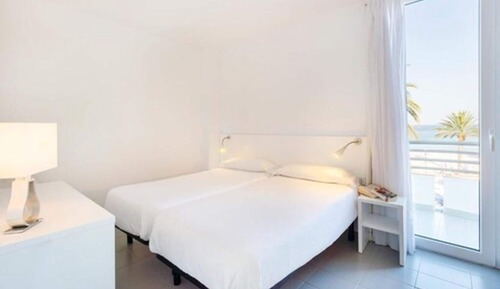 Apartamento, 1 habitación, terraza, planta baja