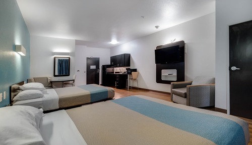 Habitación Deluxe, 2 camas de matrimonio, accesible para personas con discapacidad, no fumadores