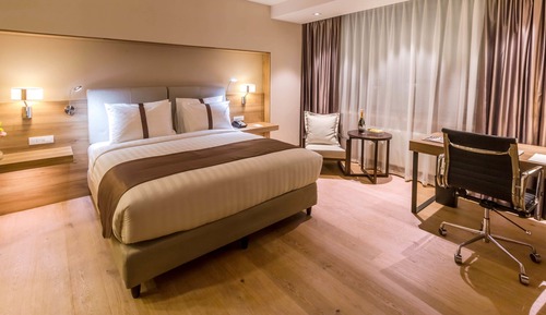 Suite, 1 cama de matrimonio grande con sofá cama