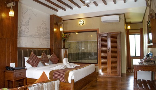 Habitación de lujo con 2 camas individuales, vistas a la piscina