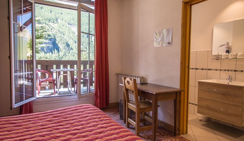 Habitación doble, vistas a la montaña