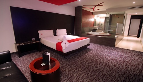 Suite, 1 cama de matrimonio grande, bañera de hidromasaje