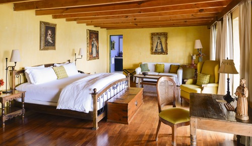 Suite (San Antonio)