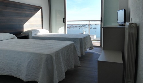Habitación doble, balcón, vistas al mar