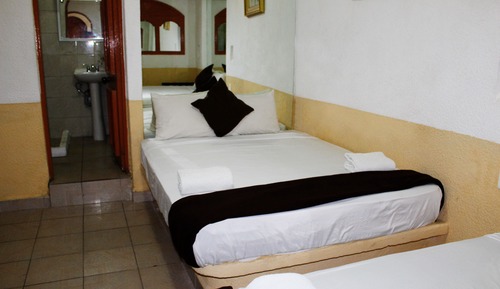 Habitación estándar doble, 2 camas dobles