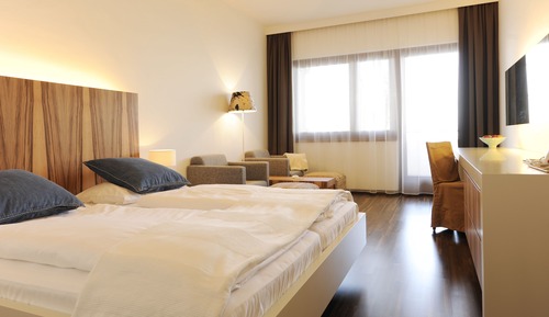 Habitación doble, balcón, vistas al lago (Attila ADSK)
