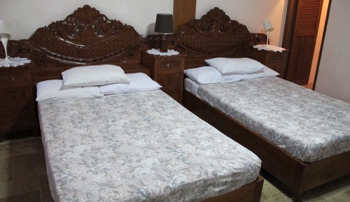 Habitación familiar (with Side Sea View)