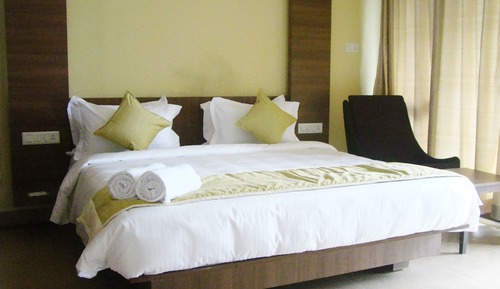Habitación Deluxe doble, 1 cama de matrimonio grande, balcón, vistas a la montaña