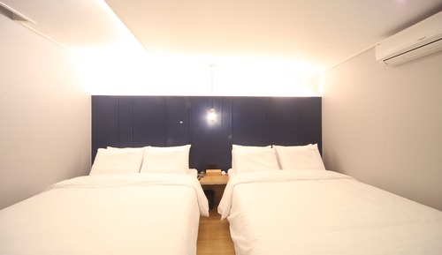 Habitación Premium con 2 camas individuales, 2 camas de matrimonio