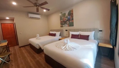 Habitación cuádruple Deluxe
