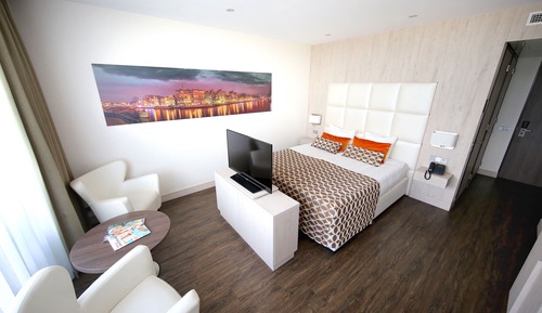 Habitación Confort doble, balcón