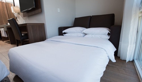 Habitación triple Premier, 1 cama doble con sofá cama