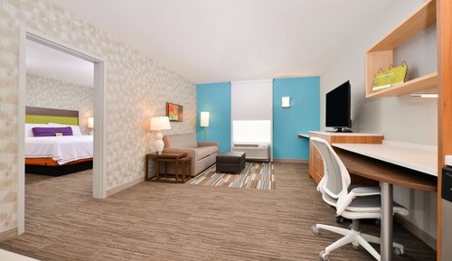Suite, 1 cama de matrimonio grande, accesible para personas con discapacidad (Roll In Shower)