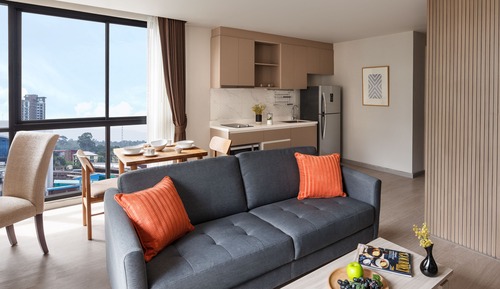 Suite, balcón