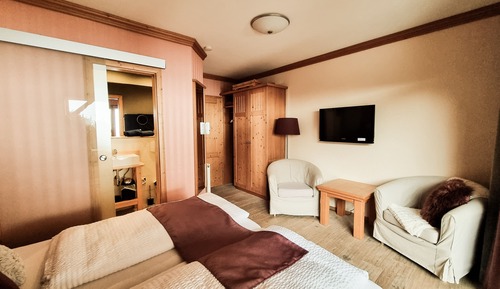 Habitación Confort doble, 1 cama de matrimonio, vistas al jardín, junto a la montaña