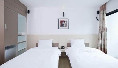 Habitación superior con 2 camas individuales