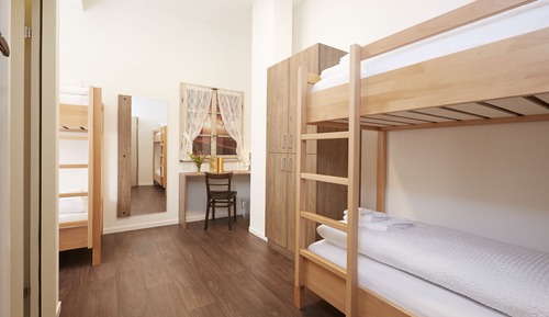 Habitación cuádruple económica (No Window)