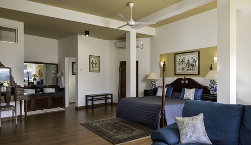 Suite Premium, 1 cama de matrimonio grande, bañera de hidromasaje, vistas al campo de golf