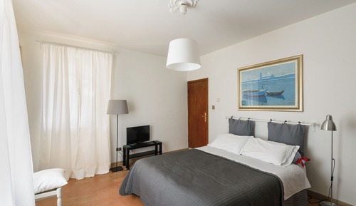 Apartamento romántico, 1 cama de matrimonio grande, cocina