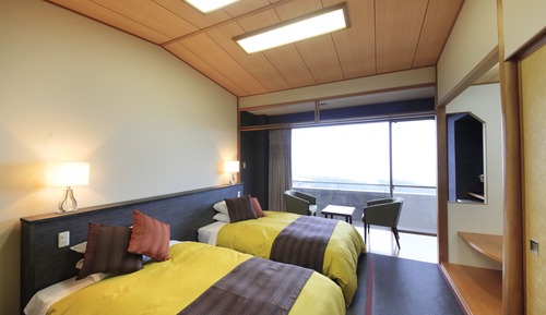 Habitación tradicional con 2 camas individuales, vistas al mar (Japanese Western, 2 Beds + 1 Futon)